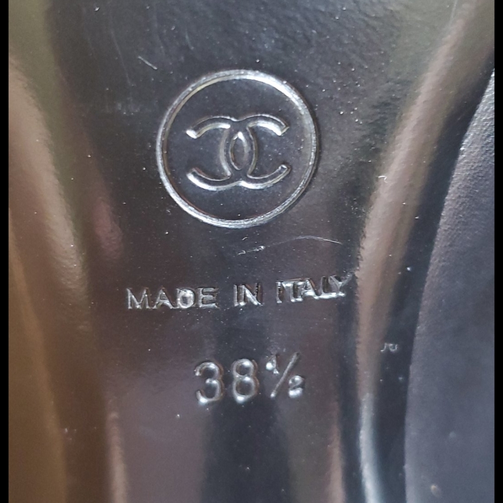 Chanel black pumps - Picture 10 of 12
